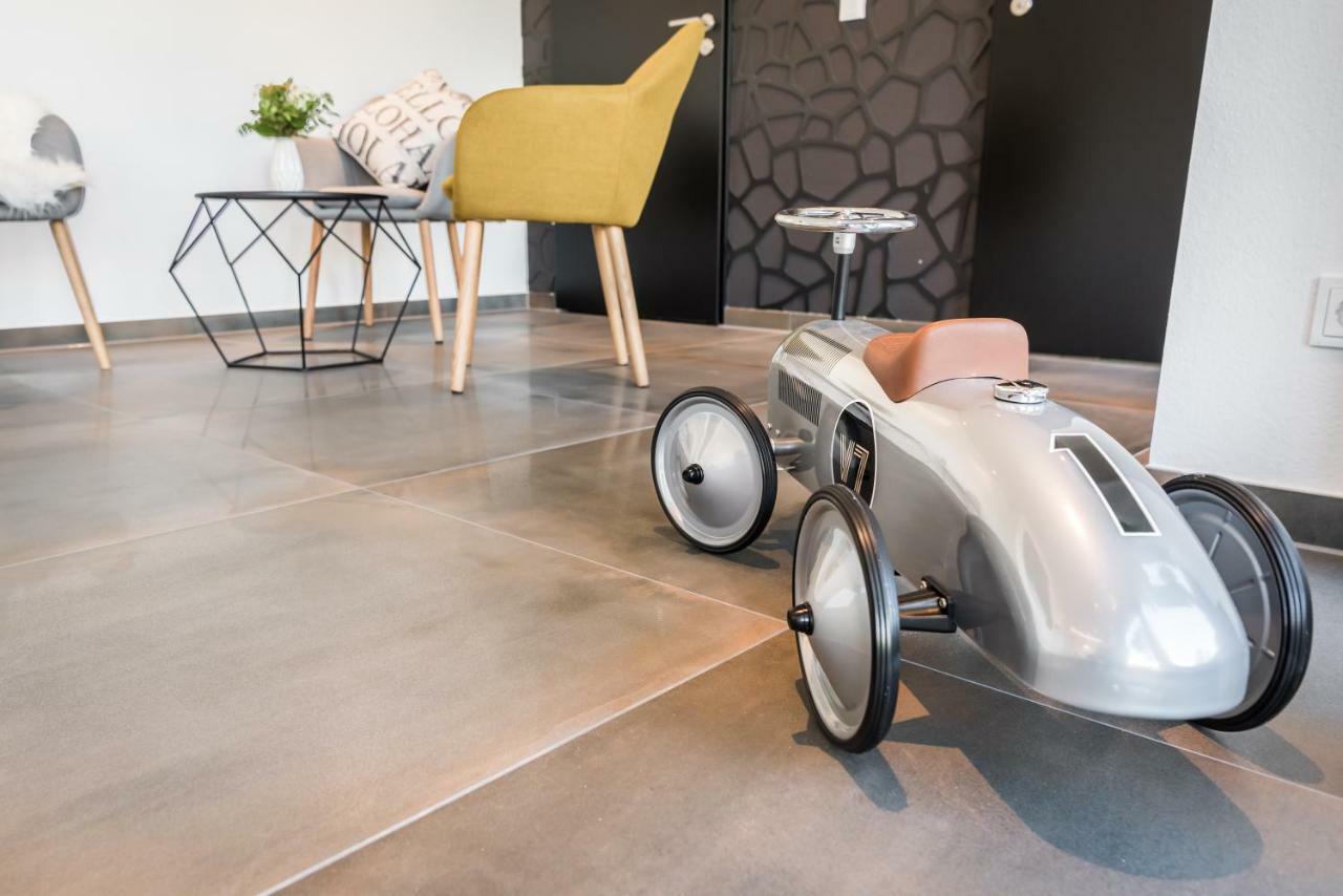 V7 Boutique Appartements Freiburg im Breisgau Ngoại thất bức ảnh